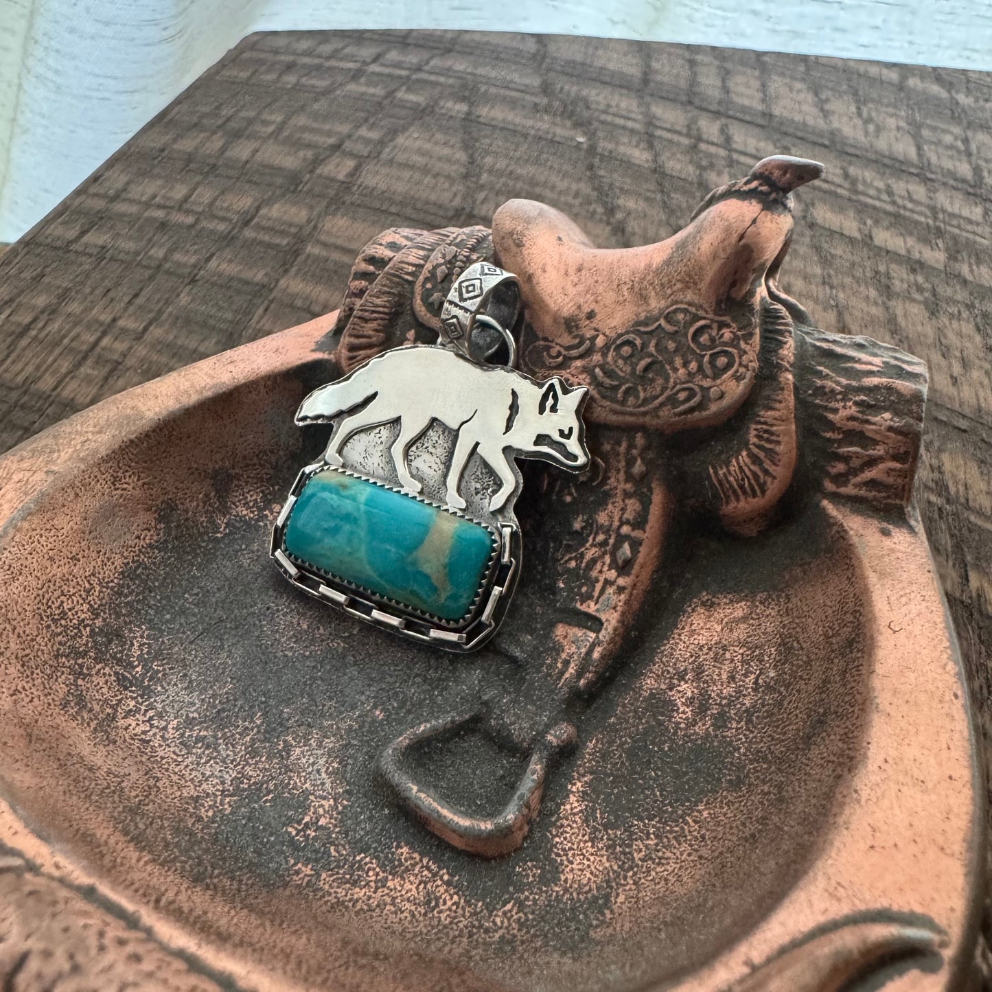 Carl the Coyote - Signature Edition